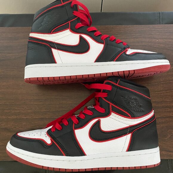 Jordan 1 "Bloodline" Sneakers/ Size 8.5M/ Model# 555088 062 - Picture 1 of 7